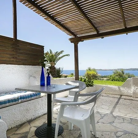 Hotel apartamentowy Metaxatos