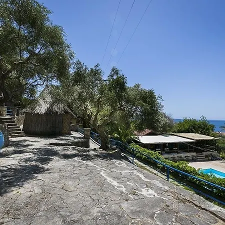 Aparthotel Metaxatos 4*