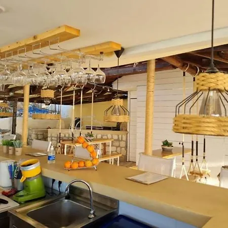 Metaxatos Hotel apartamentowy Argostoli (Kefalonia)