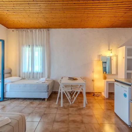 Metaxatos Apartmanhotel