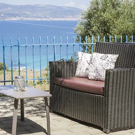 شقة فندقية Metaxatos أرغوستولي