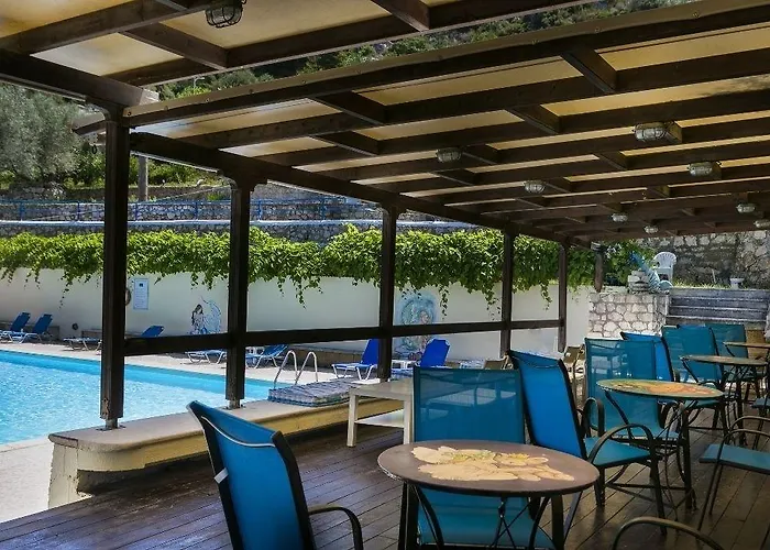 Metaxatos Aparthotel