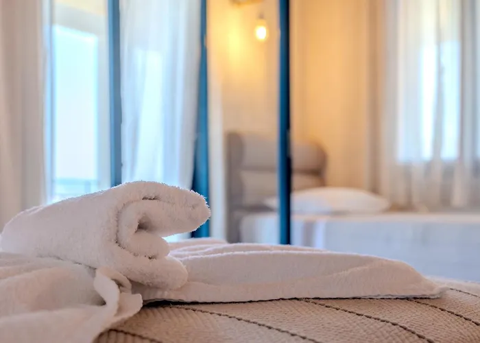 Metaxatos מלון דירות 4*